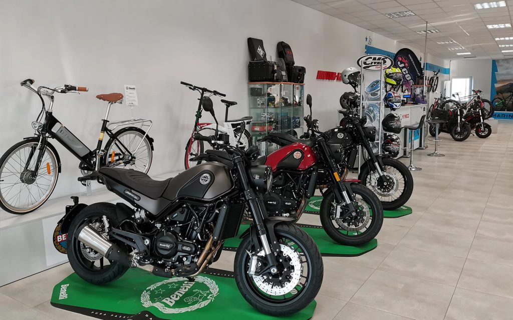 salon02 1024x640 1